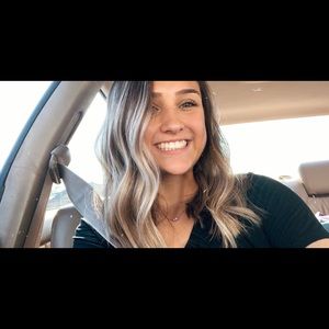 Meet your Posher, Desiree